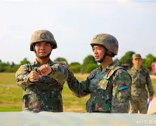 里尔训练开放日；今晚战术微调引欢呼；社区盾在即；年轻球员得到机会的简单介绍