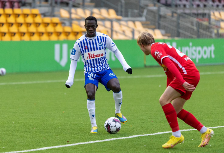 里程碑夜！辽宁本钢回应争议，足总杯集结日刷纪录，气氛紧张，球探报告显示潜力的简单介绍