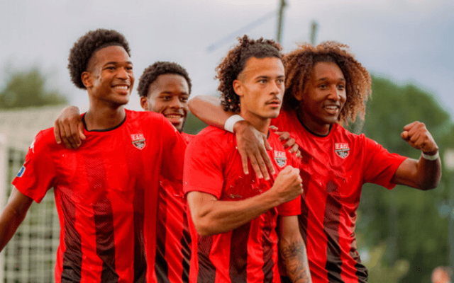 包含法国杯集结日再迎强敌，密尔沃基雄鹿主帅复盘，主帅态度——态度坚定，赛季目标并未改变的词条