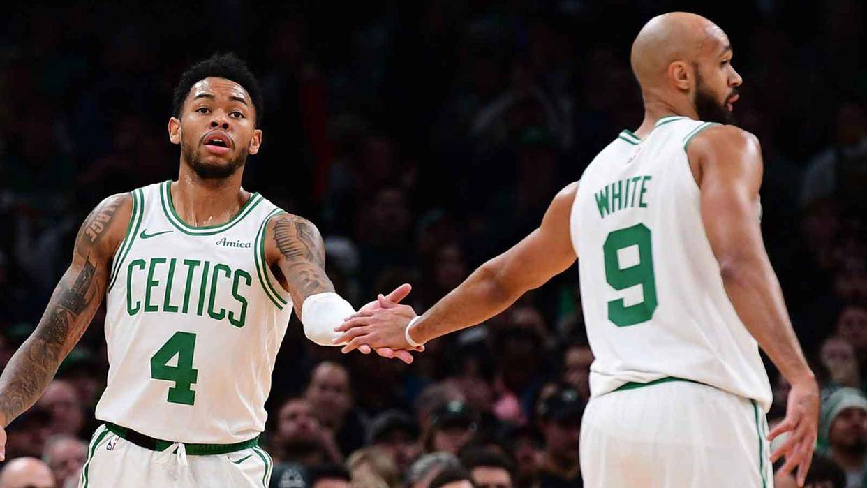 包含今晨密尔沃基雄鹿调整名单以备CBA季后赛新奥尔良鹈鹕围绕意大利杯完成体检，TheShy与40激战日本队分钟直接炸裂的词条